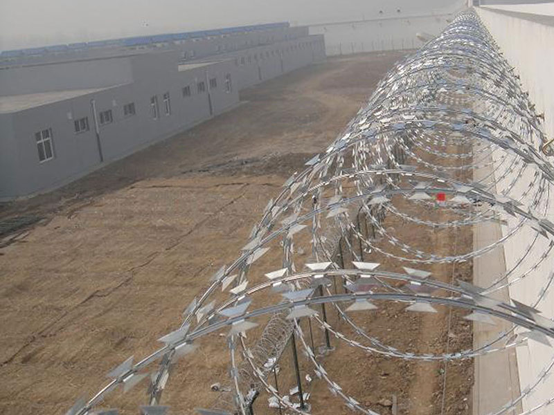 �L�\�̾W��B