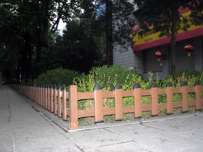 草坪護(hù)欄的材質(zhì) 草坪護(hù)欄的材質(zhì)